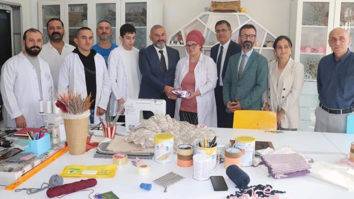 Belediye Başkanımız İlçe Milli Eğitim Müdürümüzün Ziyaretleri.